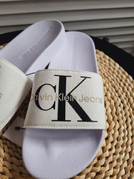 Calvin Klein Jeans Klapki Slide Monogram Co white