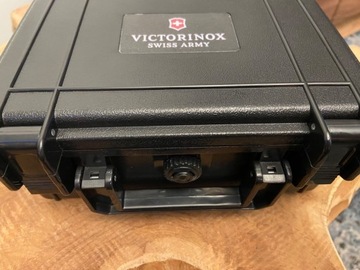 VICTORINOX I.N.O.X. CARBON ZEGAREK(TISSOT,CERTINA)