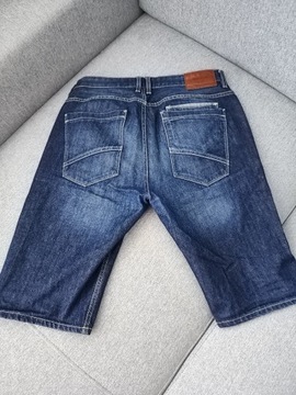 Krótkie spodnie, szorty firmy House, W31