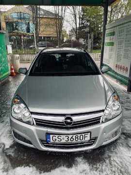 Opel Astra H 2009 kombi automat benzyna 