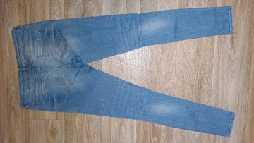 Zestaw Koszula damska GAP i jeansy Denim Co roz.38