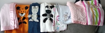 Kocyki, kołderka, ręczniki, podkład na materac