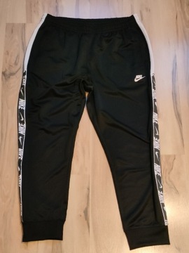 Nike XL męskie czarne spodnie dresowe 