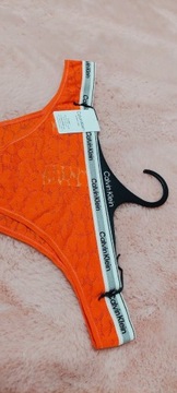 Calvin Klein majtki damskie M nowe stringi bikini