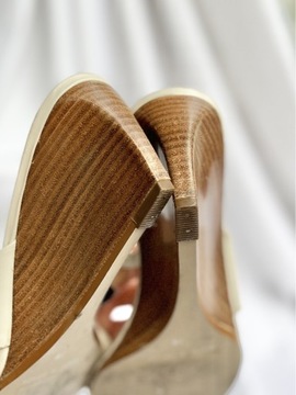 Skórzane klapki sandałki na koturnie beżowe kremowe y2k 90s vintage oasis