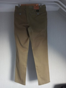 Spodnie męskie firmy Borello rozmiar L 