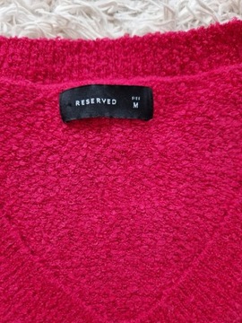 Różowy fuksja sweter w serek oversize nylon akryl Reserved
