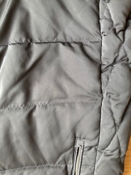 Puchowy płaszcz z kapturem Massimo dutti