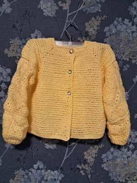 Sweterek dla dziewczynki handmade