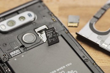 Карта памяти MicroSD Canvas Select Plus емкостью 256 ГБ