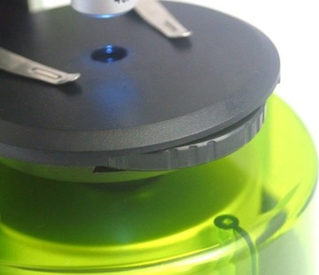 Оптический микроскоп Levenhuk LabZZ M101 Lime 640 x