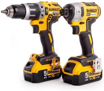УДАРНАЯ ВОДОРОДКА АККУМУЛЯТОРНАЯ БАТАРЕЯ DEWALT 2*5,0 Ач