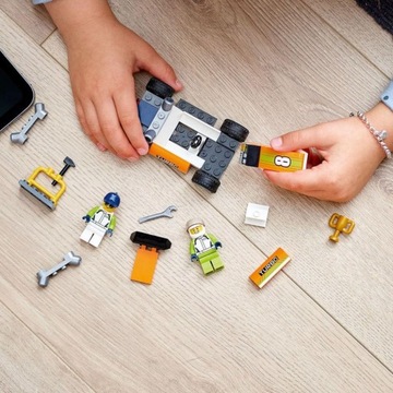 LEGO CITY Samochód wyścigowy 60322 klocki 46 el.