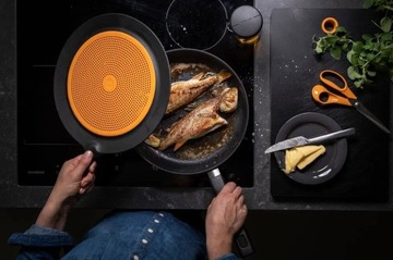 Защитный чехол Fiskars для кастрюль и сковородок 30 см.