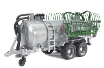 Цистерна для воды FLIEGL BRUDER с разбрызгивателем