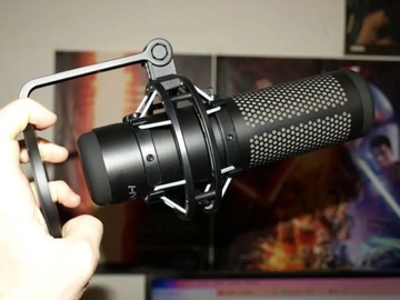 Микрофон HyperX QuadCast S для геймеров и стримеров