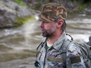 Бейсболка со светодиодной подсветкой USB CARO