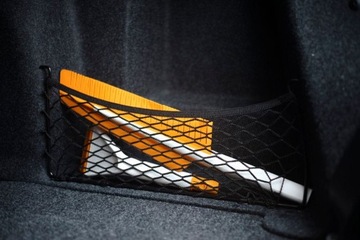 СКРЕБОК FISKARS С ЩЕТКОЙ SNOWXPERT 1019352