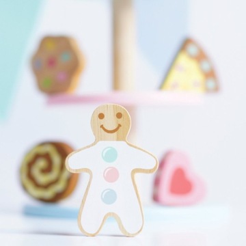 Торты Le Toy Van на подставке для торта