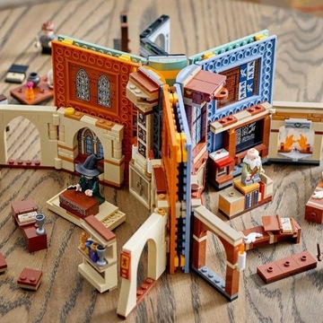 LEGO Harry Potter 76385 Класс заклинаний и чар