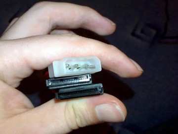 Кабель питания SATA 0,15 м MOLEX->SATAx2