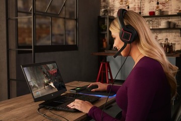 Аккумуляторная беспроводная игровая мышь HP OMEN QI с зарядкой 8200 точек на дюйм