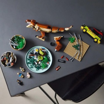 LEGO 76956 Мир Юрского периода Тираннозавр на свободе
