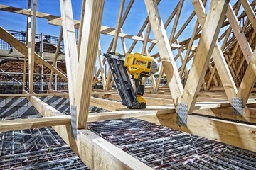 Гвоздезабиватель 18 В, литий-ионный, 2x5,0 Ач DeWalt DCN692P2-QW