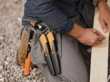 НОЖ ПЛОТНИКА С ЗАТОЧКОЙ FISKARS НОЖ