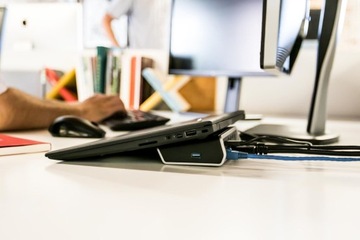 Док-станция Targus DOCK120 (DOCK120EUZ)