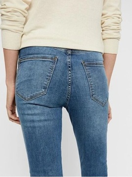 Spodnie jeansy damskie VERO MODA niebieskie L/32