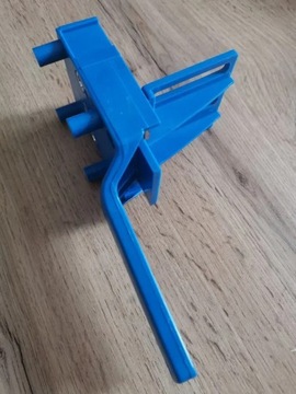 Инструмент для дюбельных соединений – шаблон дюбелей