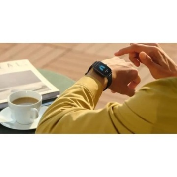 Черные умные часы AMAZFIT GTS 3