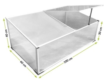 Грядка из поликарбоната для посадки растений в небольшой домашней теплице.