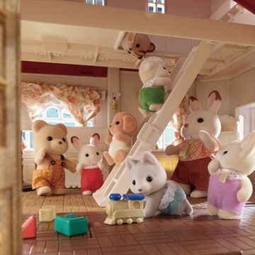 SYLVANIAN FAMILIES NOWY DOMEK Z OŚWIETLENIEM 5708