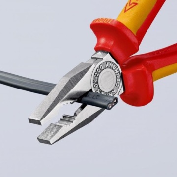 Пассатижи Knipex комбинированные 200 мм 03-06-200