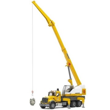 Bruder 02818 Кран Mack Liebherr 1,3м