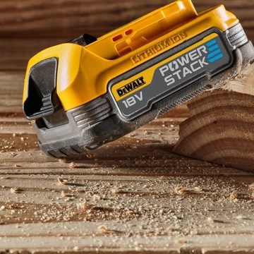 Комплект из 2 литий-ионных аккумуляторов PowerStack 18 В, 1,7 Ач.