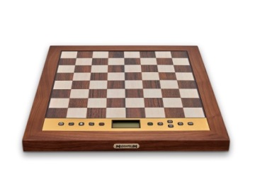 Шахматный компьютер Millenium M830 The King Performance