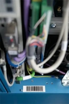 Лента - DYMO RHINO 18484 - 19 мм x 5,5 м белая - черная печать - совместимая