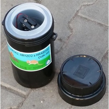 Акустический отпугиватель кротов и грызунов - со случайно меняющимся звуком