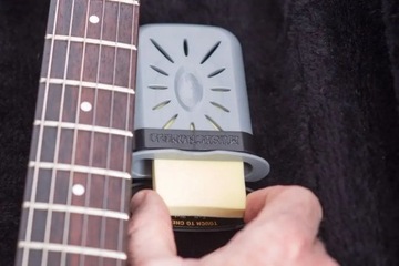 Увлажнитель для гитары - Увлажнитель в футляре Music Nomad Humitar с чехлом MN303