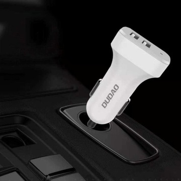 Dudao zestaw samochodowa ładowarka 2x USB 2.4A + kabel przewód USB 3w1 Ligh