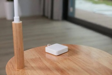 Мини-сенсор SwitchBot Hub