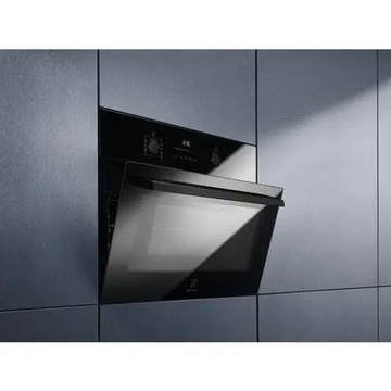 ELECTROLUX EVM6E46Z 42л 1000Вт микроволновая печь