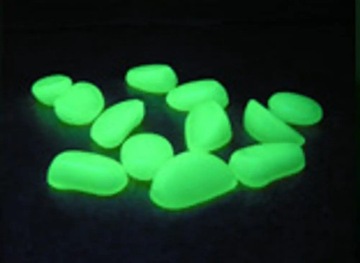Светящиеся камни - набор из 100 зеленых.
