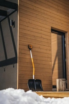 Лопата для снега Fiskars X-series 1057186