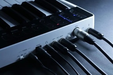 Поврежденная клавиатура IK Multimedia iRig Keys I/O MIDI 25 Mac, iPhone iPad