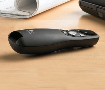 Беспроводной лазерный презентер Logitech R400