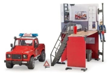 Пожарная станция с пожарной машиной Land Rover Defender после